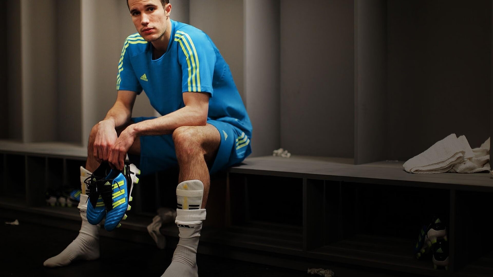 开云体育下载-世界杯A组惊现超级冷门！卡塔尔4-1血洗哥伦比亚，日本归化飞翼三笘薰独造三球闪耀全场